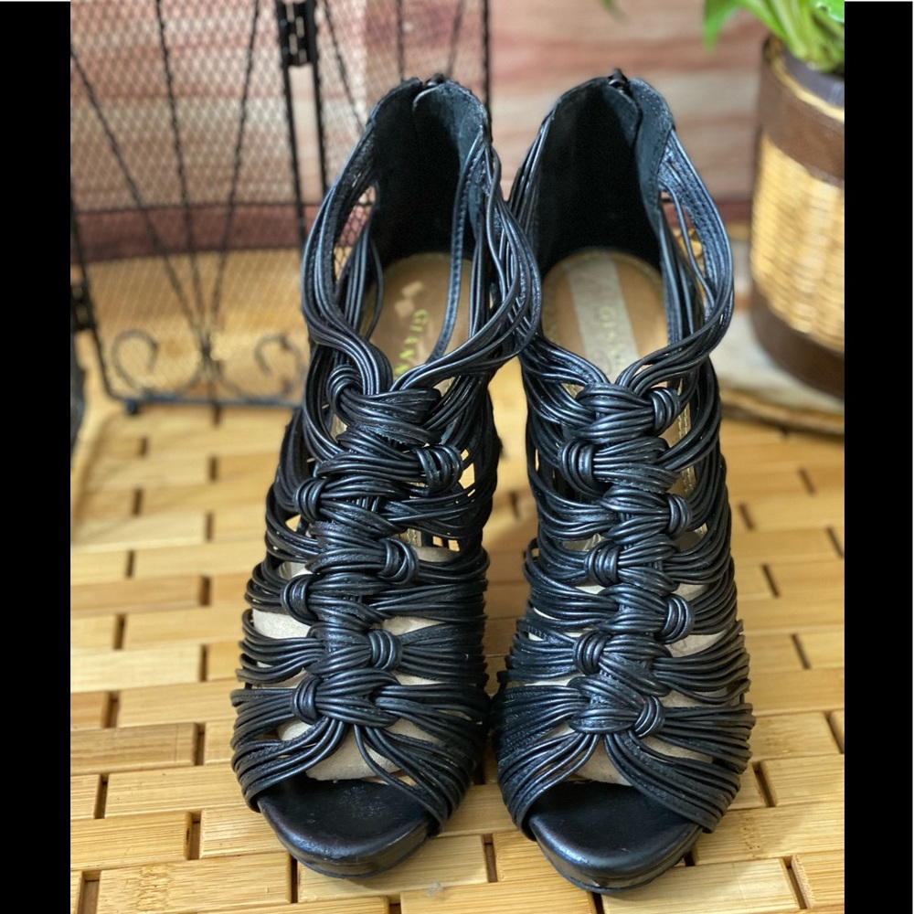 Gianni Bini Black Knotted Leather Strap High Heel